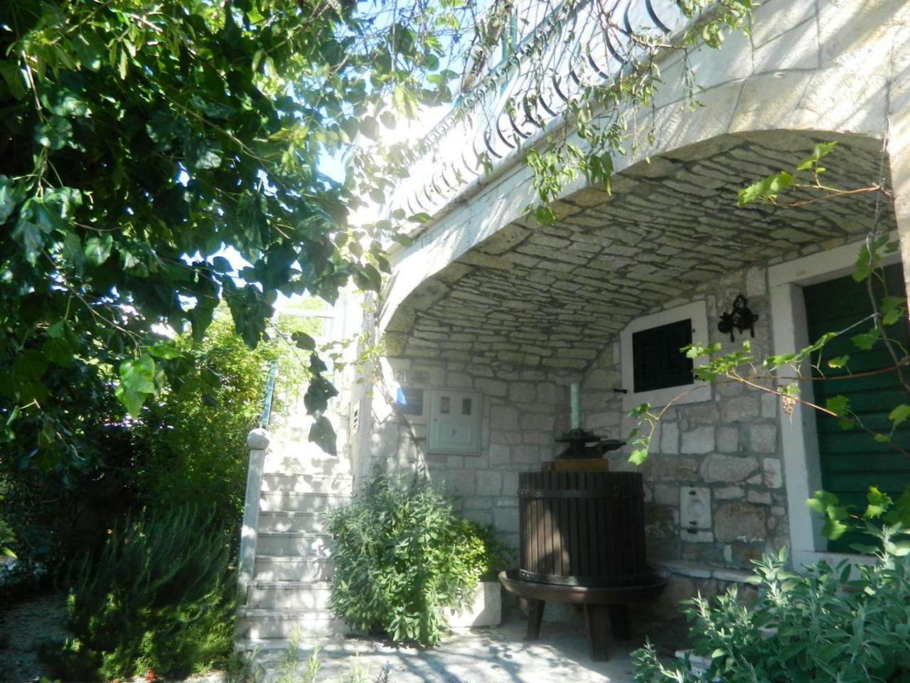 Villa Nikola Brela Zewnętrze zdjęcie